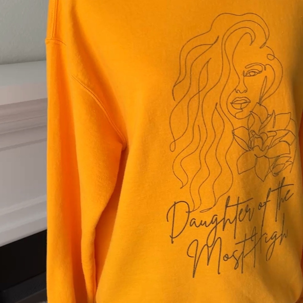 Gildan Women's Yellow Crew Neck Sweater